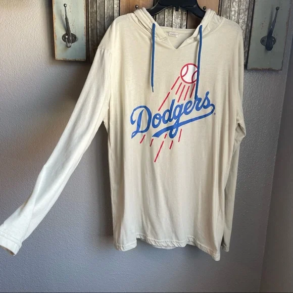 LA Dodgers Hoodie Tee - Picture 2 of 6